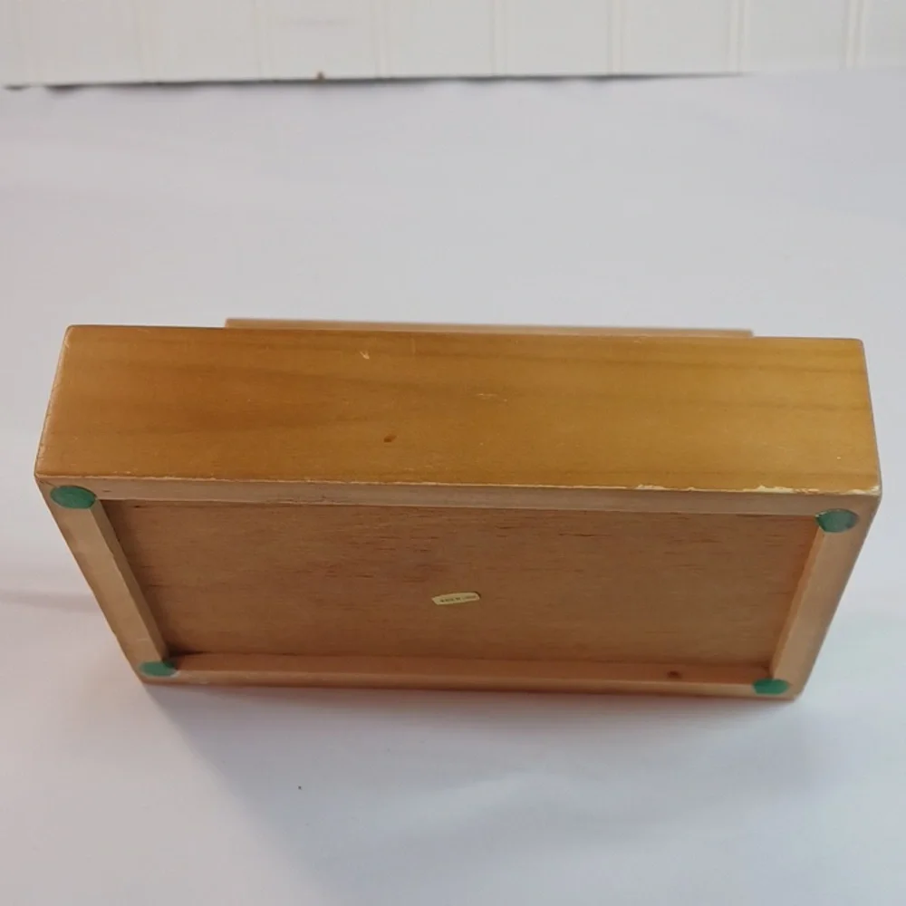 Vintage 80S Wooden Jewelry Box with Floral Stain Glass Flip Top Design